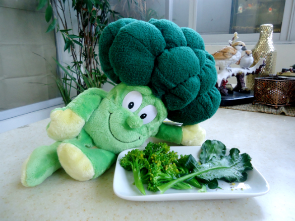 My first Broccoli. :)
